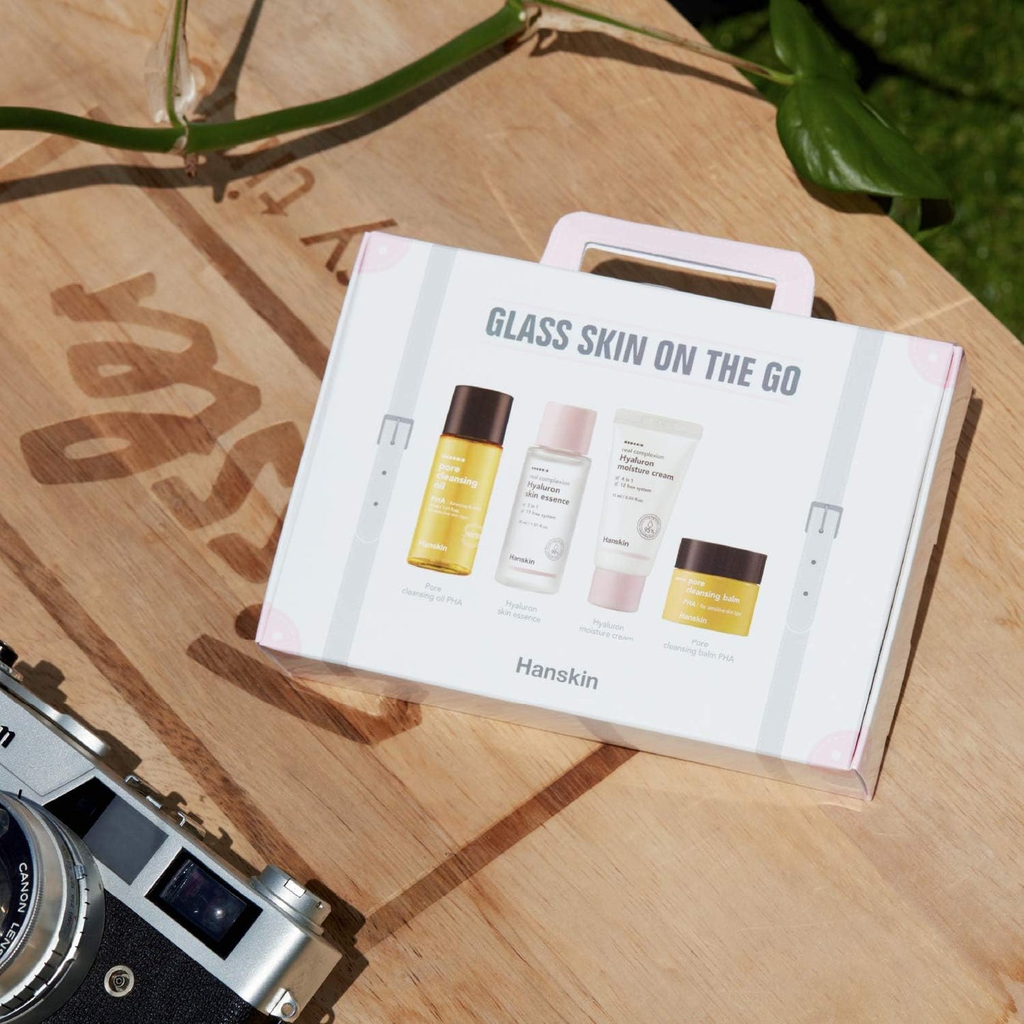 Hanskin Glass Skin On The Go Kit